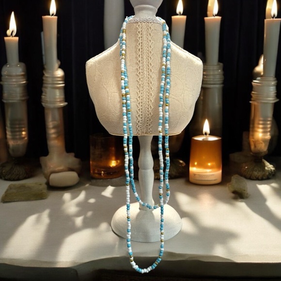 Jewelry - Pucas set small beads set